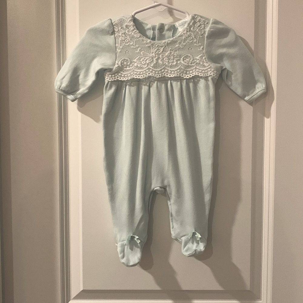 Edgehill Collection! Soft mint one piece